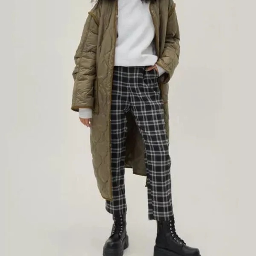 Nasty Gal plaid trousers new with tags! Size 4
